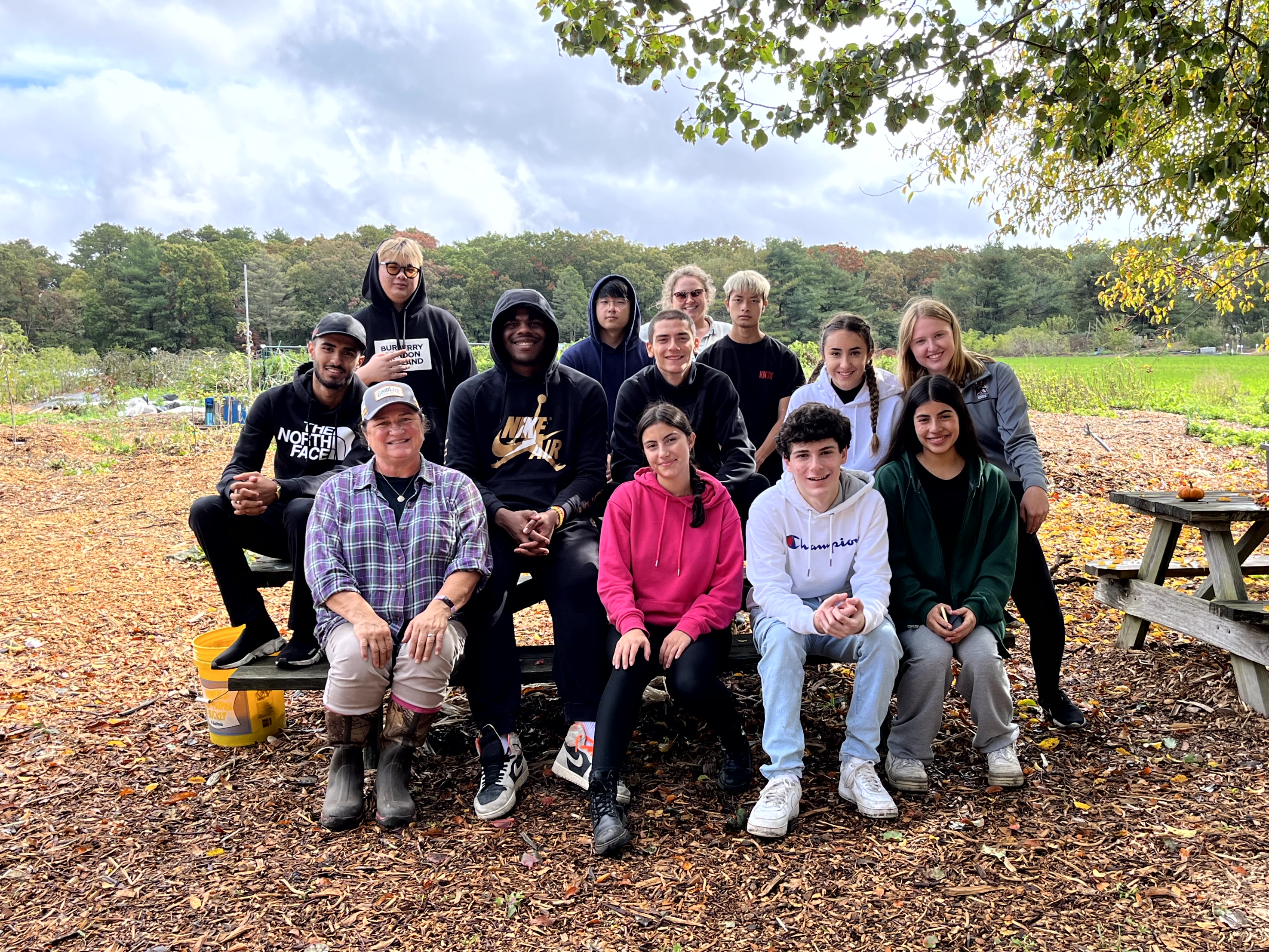 Knox Service Learning - Healthy Harvest Farm