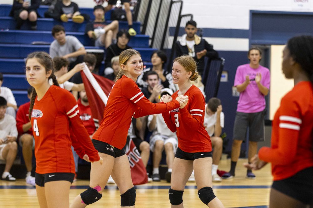 Knox Girls Volleyball Action Photo