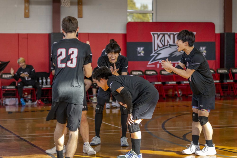 Knox Boys Volleyball Action Photo