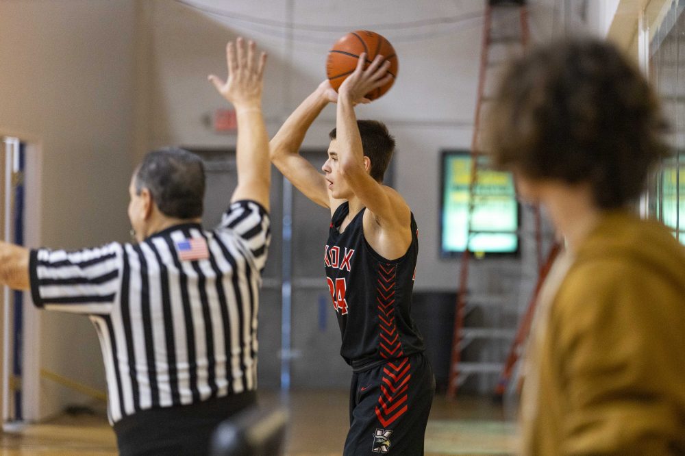 Knox Boys Basketball Action Photo