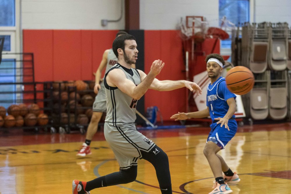 Knox Boys Basketball Action Photo