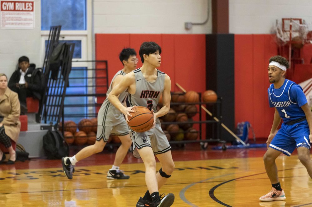 Knox Boys Basketball Action Photo