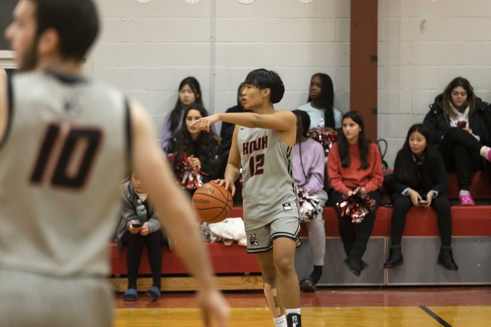 Knox Boys Basketball Action Photo